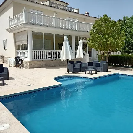 Villa De Lujo En