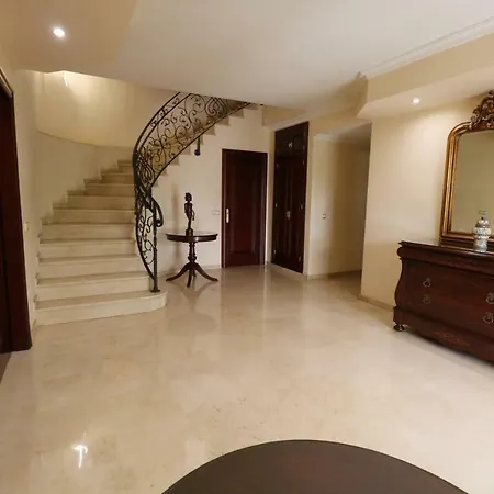 Villa De Lujo En *