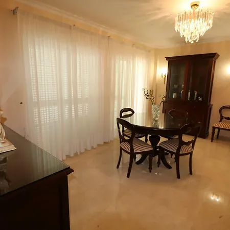 Villa De Lujo En *
